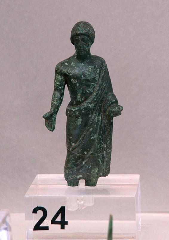 statuetta (primo quarto IV sec. a.C)