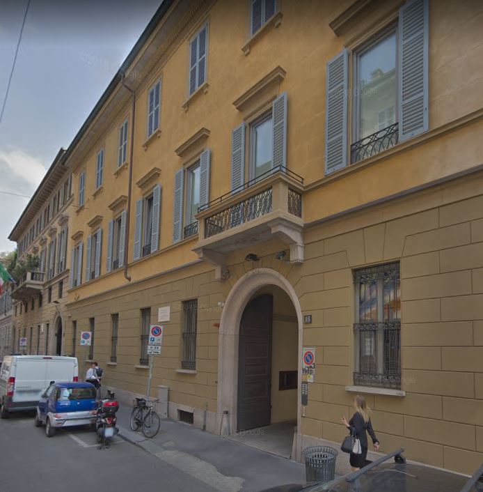 Palazzo Crespi (palazzo) - Milano (MI)  (XIX, inizio)