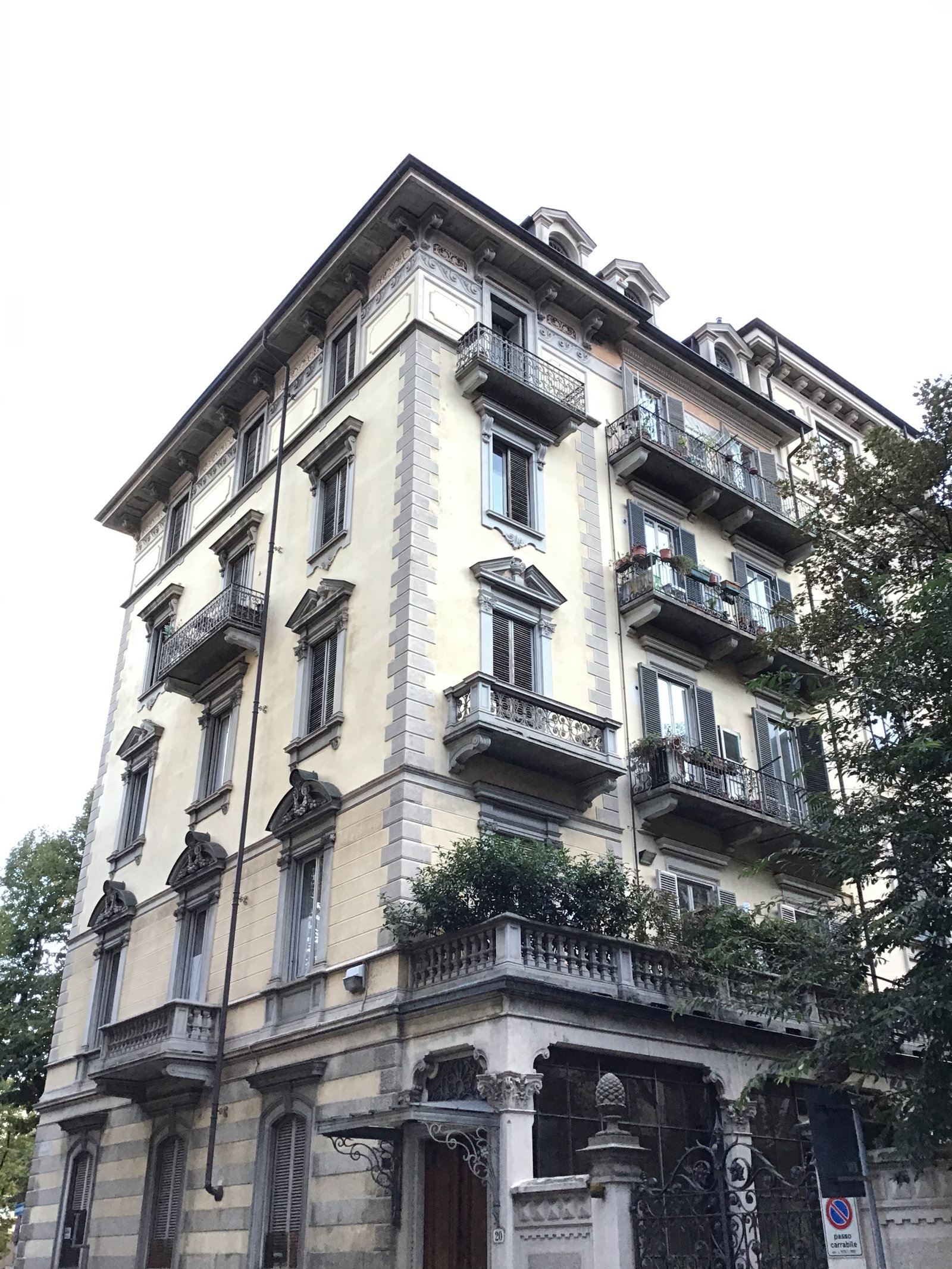 [Casa privata in Via Ottavio Revel, 20] (casa, privata) - Torino (TO)