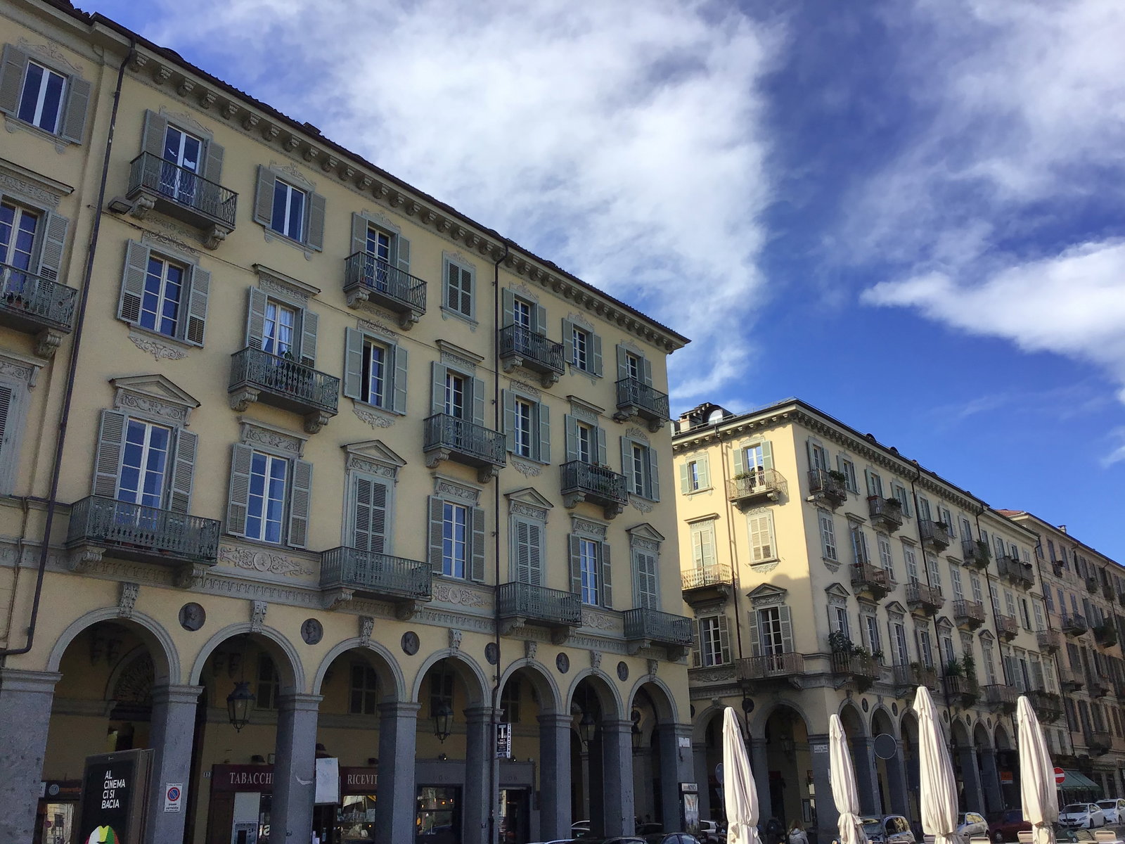 [Casa privata in Via Giuseppe Pomba, 4, 6, 8, 7, 9, 11] (casa, privata) - Torino