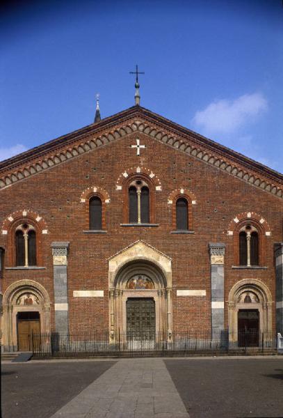 Basilica di S.Eustorgio (basilica) - Milano (MI)  (XIII)