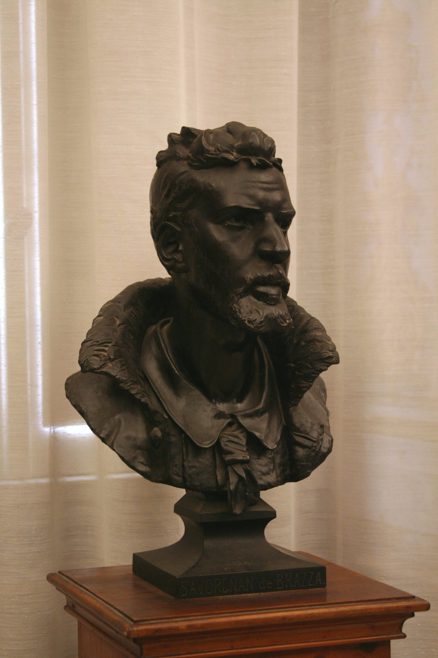 Ritratto dell'esploratore Pietro Savorgnan di Brazz&agrave; (scultura, oper