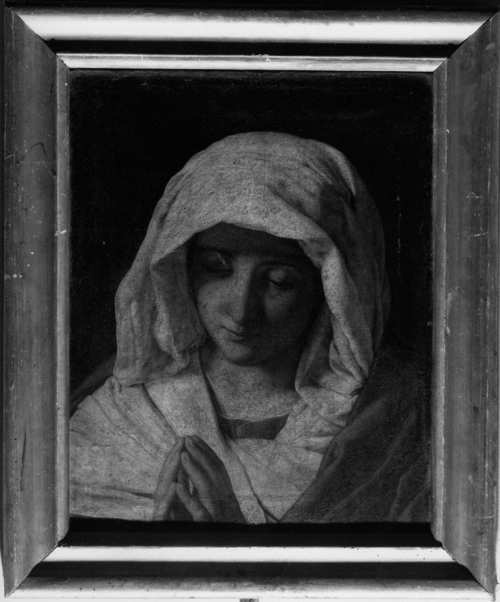 MADONNA CON VELO BIANCO