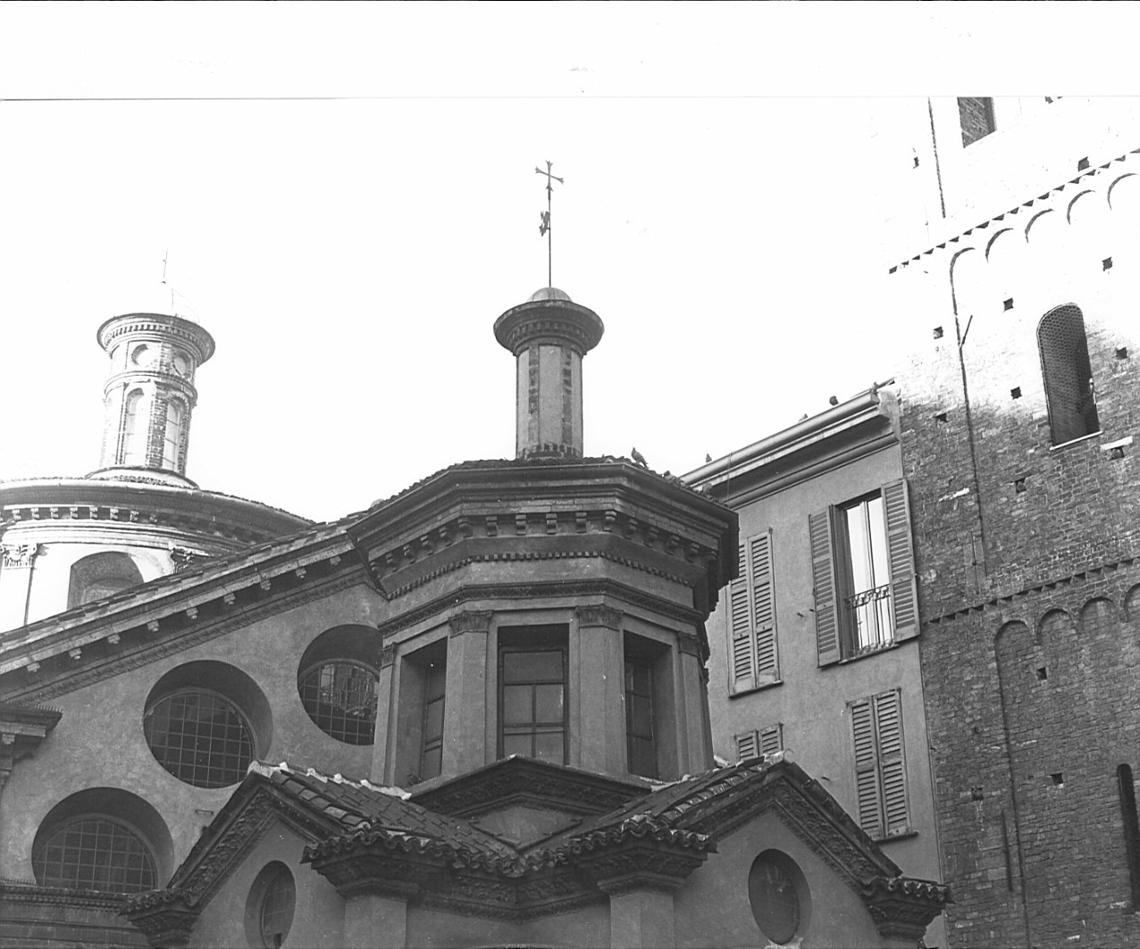 decorazione plastica, complesso decorativo by Bramante Donato - bottega lombarda
