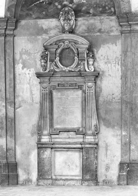 monumento funebre - ambito romano (sec. XVI)
