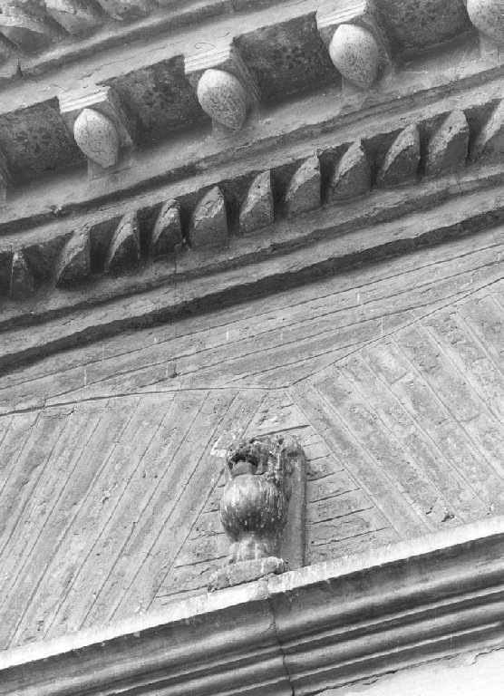 decorazione plastica - ambito romano (met&agrave; sec. XII)
