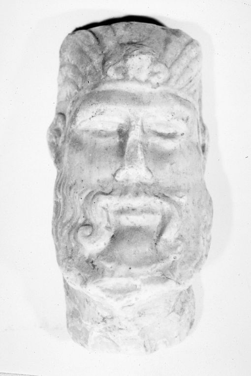testina di uomo barbuto (scultura, frammento) - ambito Italia meridionale (sec. 