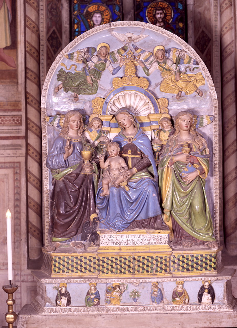 Madonna con Bambino e Santi, annunciazione e Santi (rilievo) di Della Robbia Gio