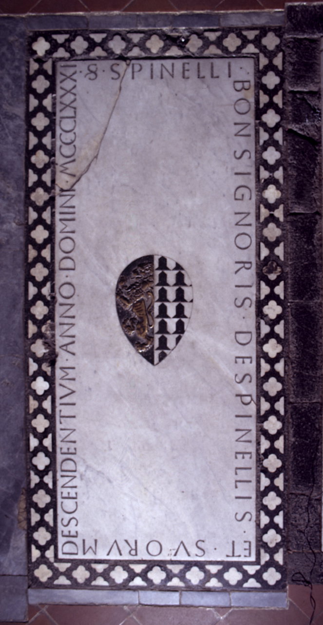 stemma gentilizio della famiglia Spinelli (lastra tombale) by Rossellino Bernard