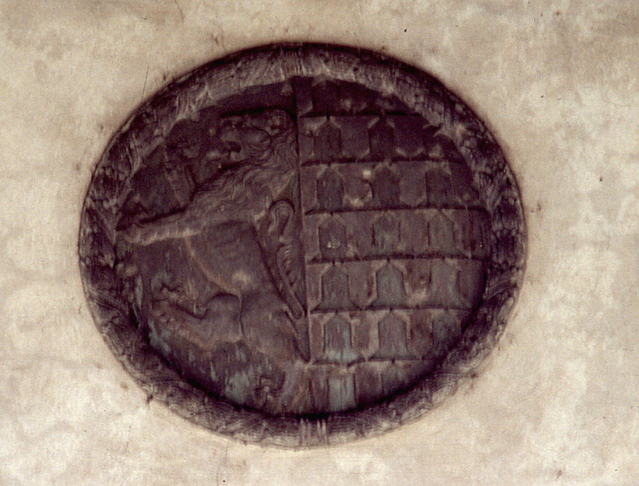 stemma gentilizio della famiglia Spinelli (rilievo) by Rossellino Bernardo (e ai