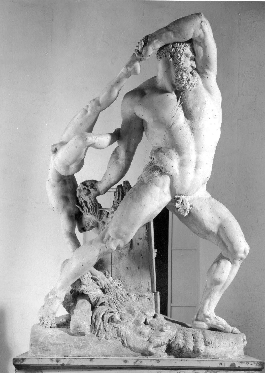 Ercole precipita Lica in mare (gruppo scultoreo, opera isolata) by Canova Antoni