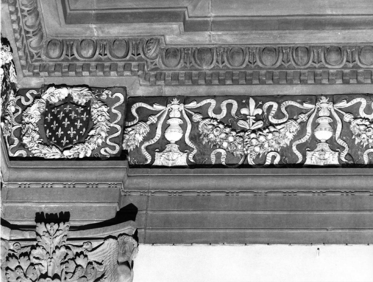 decorazione plastica by Della Robbia Andrea (sec. XV)
