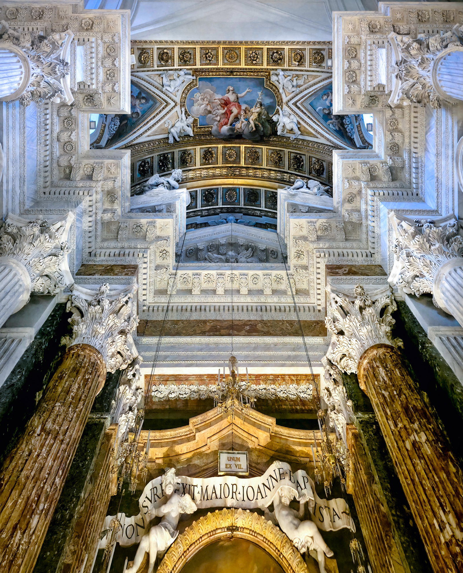 01 Santa Maria in Campitelli Chapel