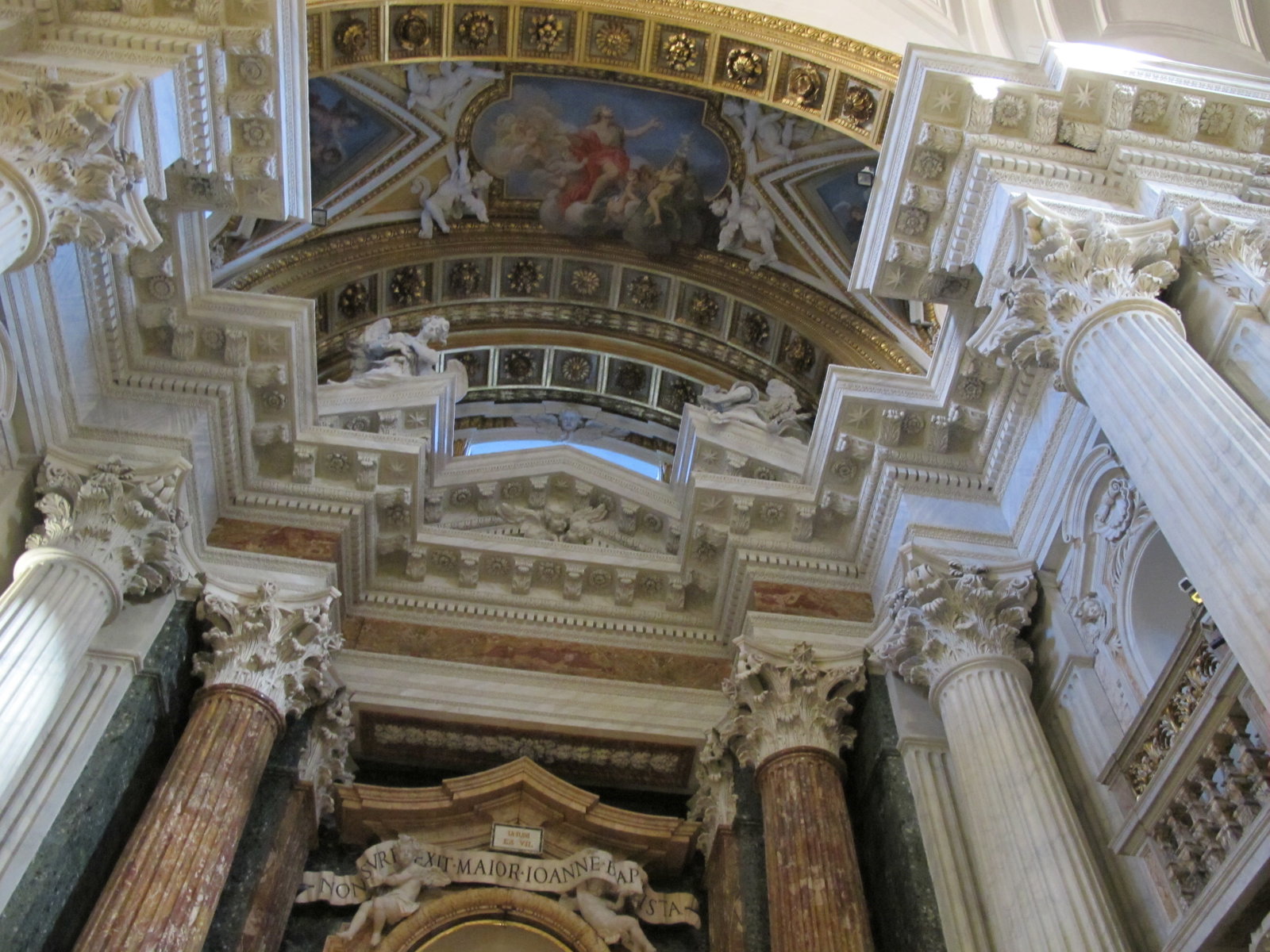 Santa Maria in Campitelli 01