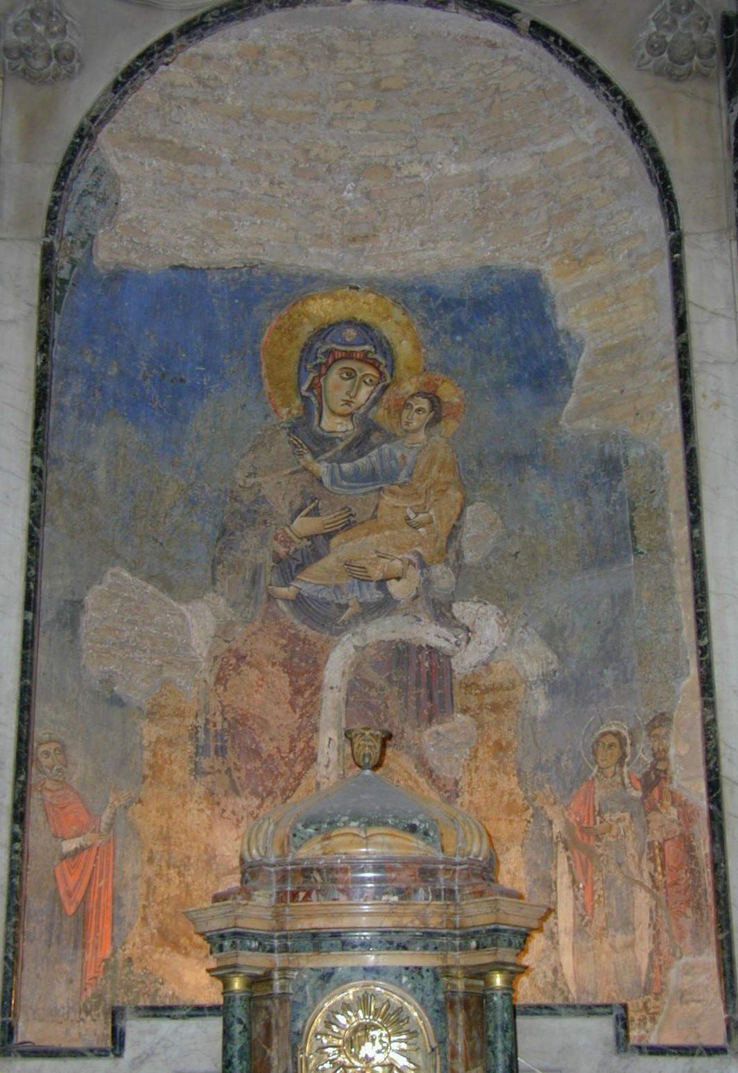 000205 12 isola tiberina - madonna di san bartolomeo