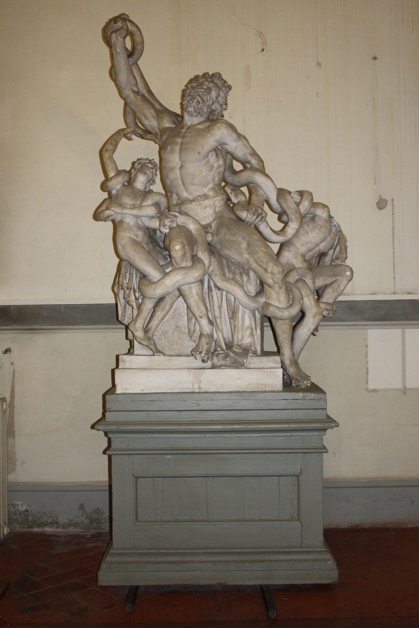 Laocoonte e i figli strangolati da due serpenti (gruppo scultoreo) - produzione 