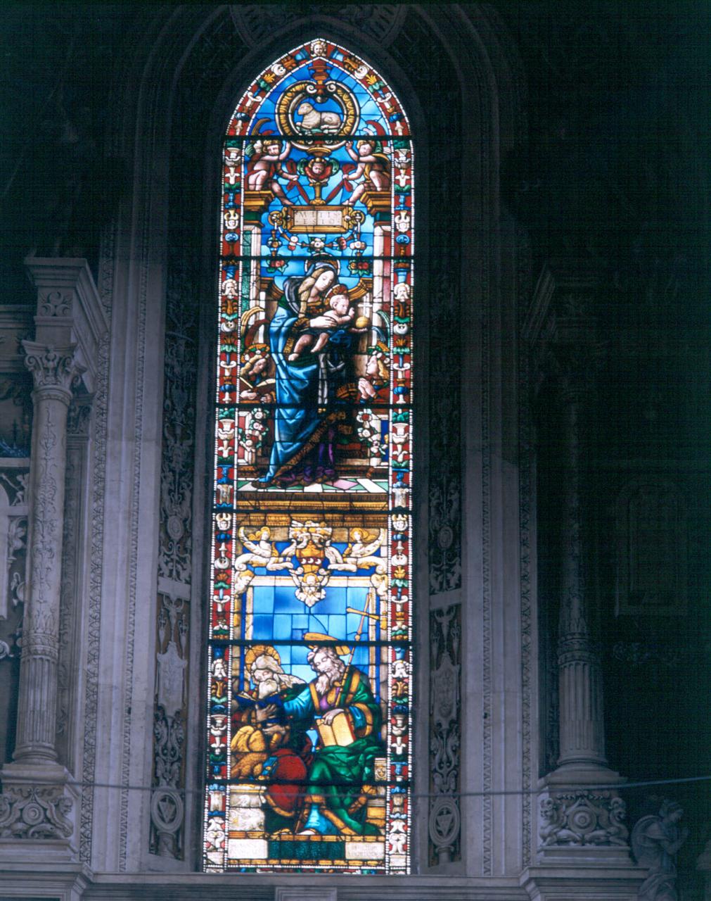 Madonna con Bambino/ San Giovanni Evangelista e San Filippo/ Agnus Dei (vetrata)